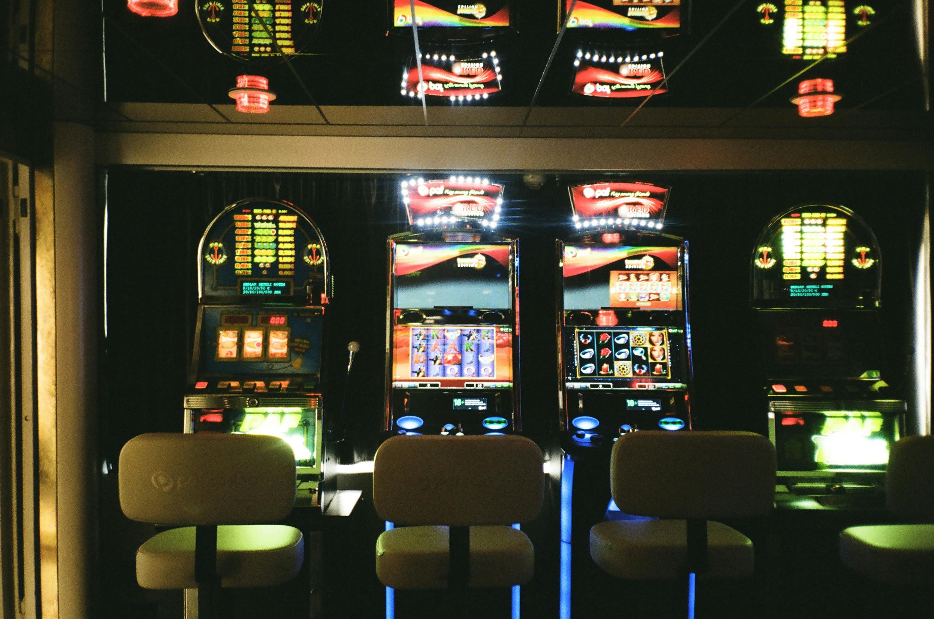 Filipino user browsing s5 casino sports section on a mobile phone
